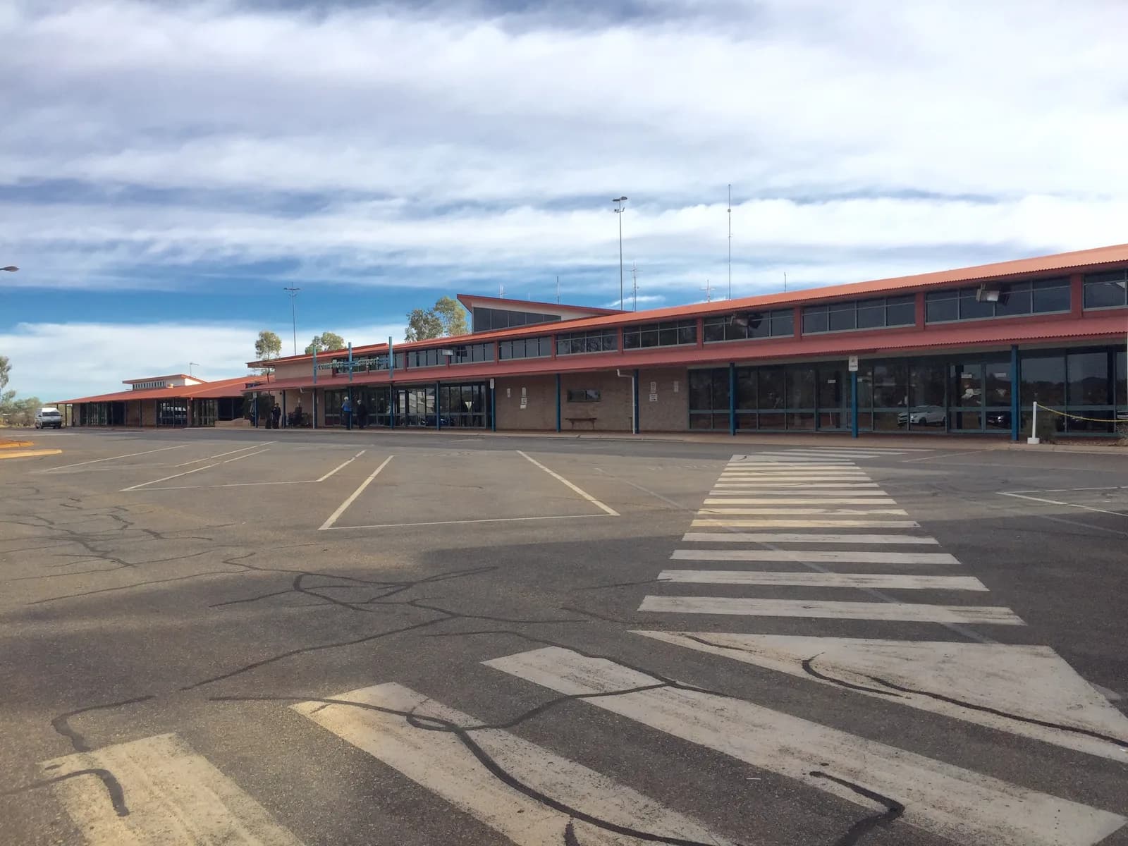 Ayers Rock Connellan Airport (AYQ)