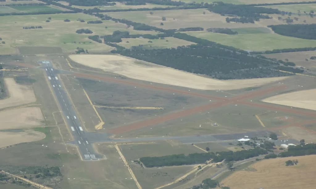 Kingscote Airport (KGC)