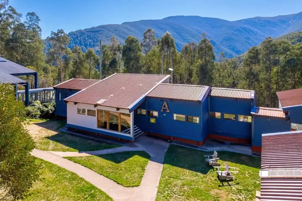 YMCA Howmans Gap Alpine Centre backpacker hostel in VIC (photo 2 of 3)