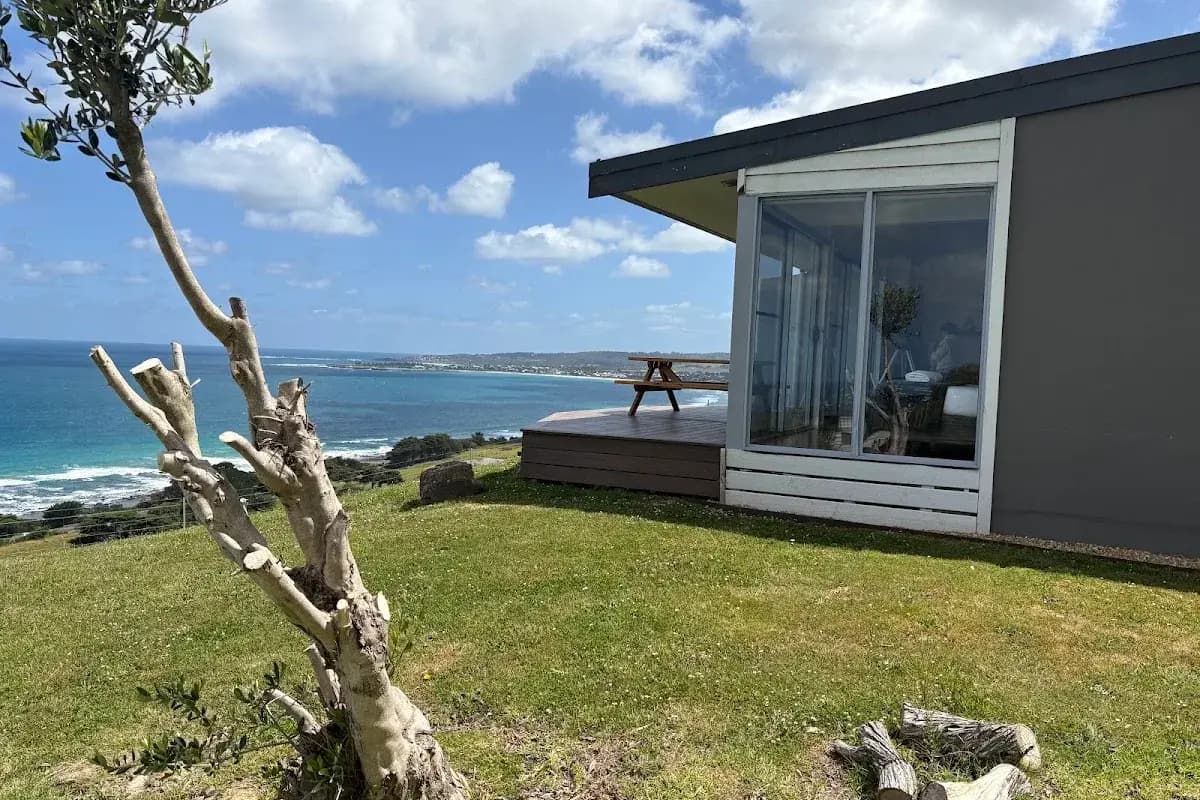 Seafarers backpacker hostel in Skenes Creek, VIC