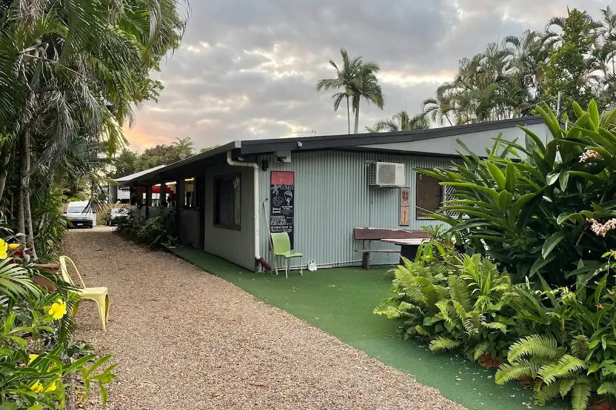 Mission Beach Retreat backpacker hostel in Mission Beach, QLD
