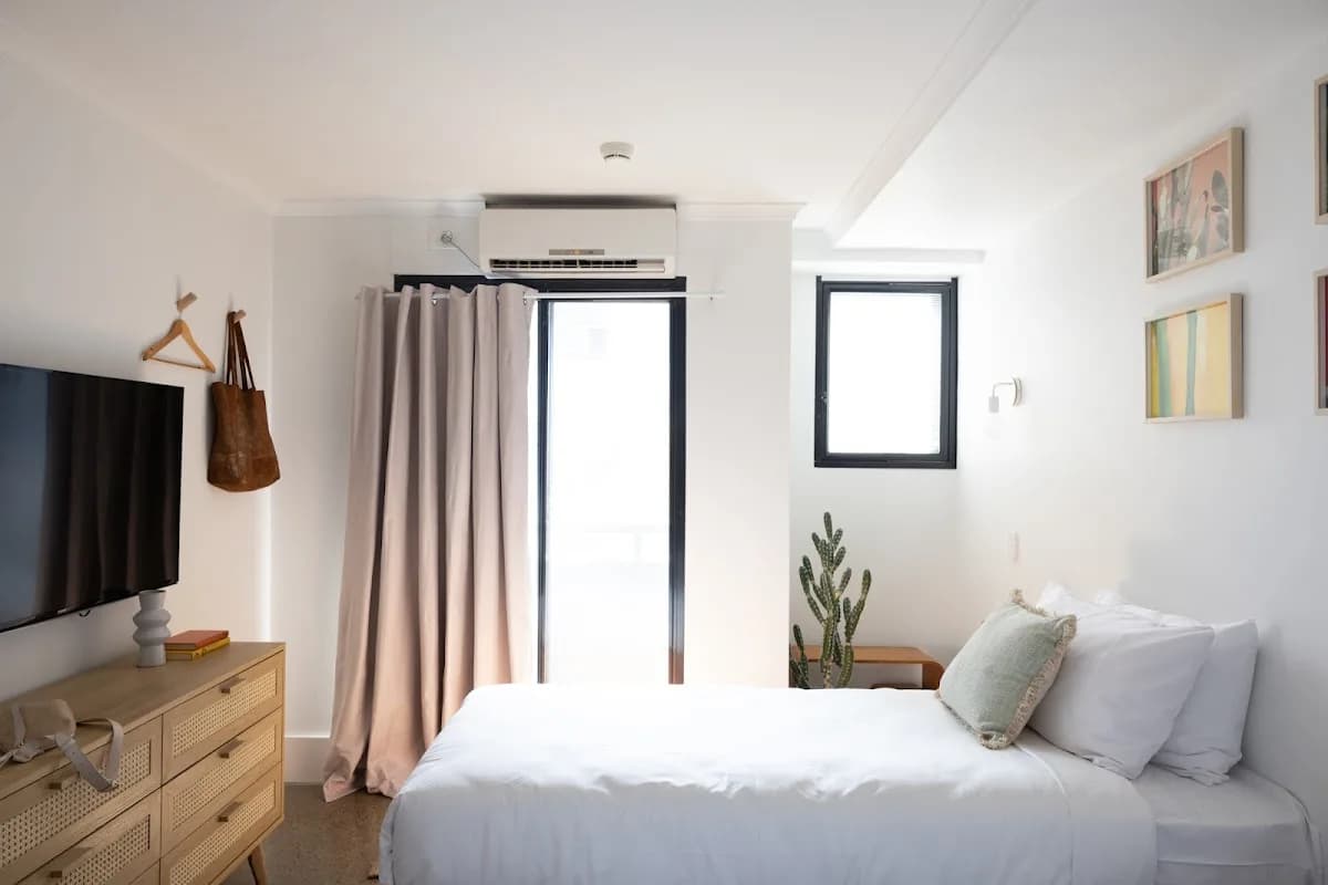 Hotel Hacienda backpacker hostel in Eveleigh, NSW (photo 2 of 3)