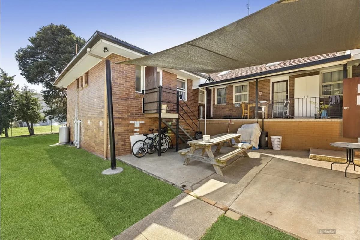 Garden City Backpackers backpacker hostel in Harlaxton, QLD
