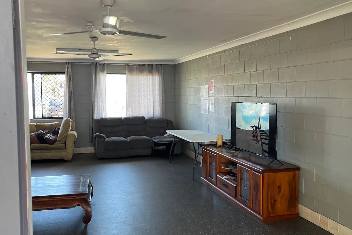 Refers Backpackers backpacker hostel in Bowen, QLD (photo 3 of 3)