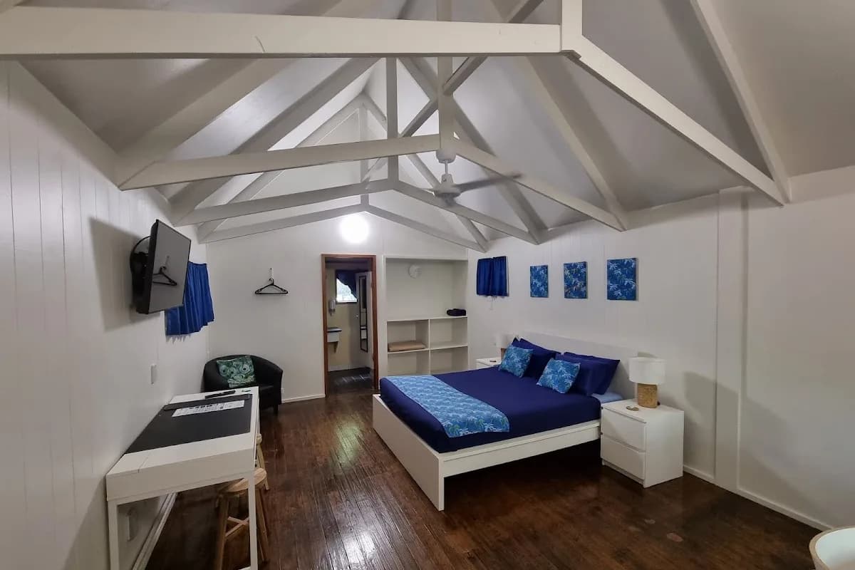 Magnums — party hostel backpacker hostel in Airlie Beach, QLD (photo 2 of 3)