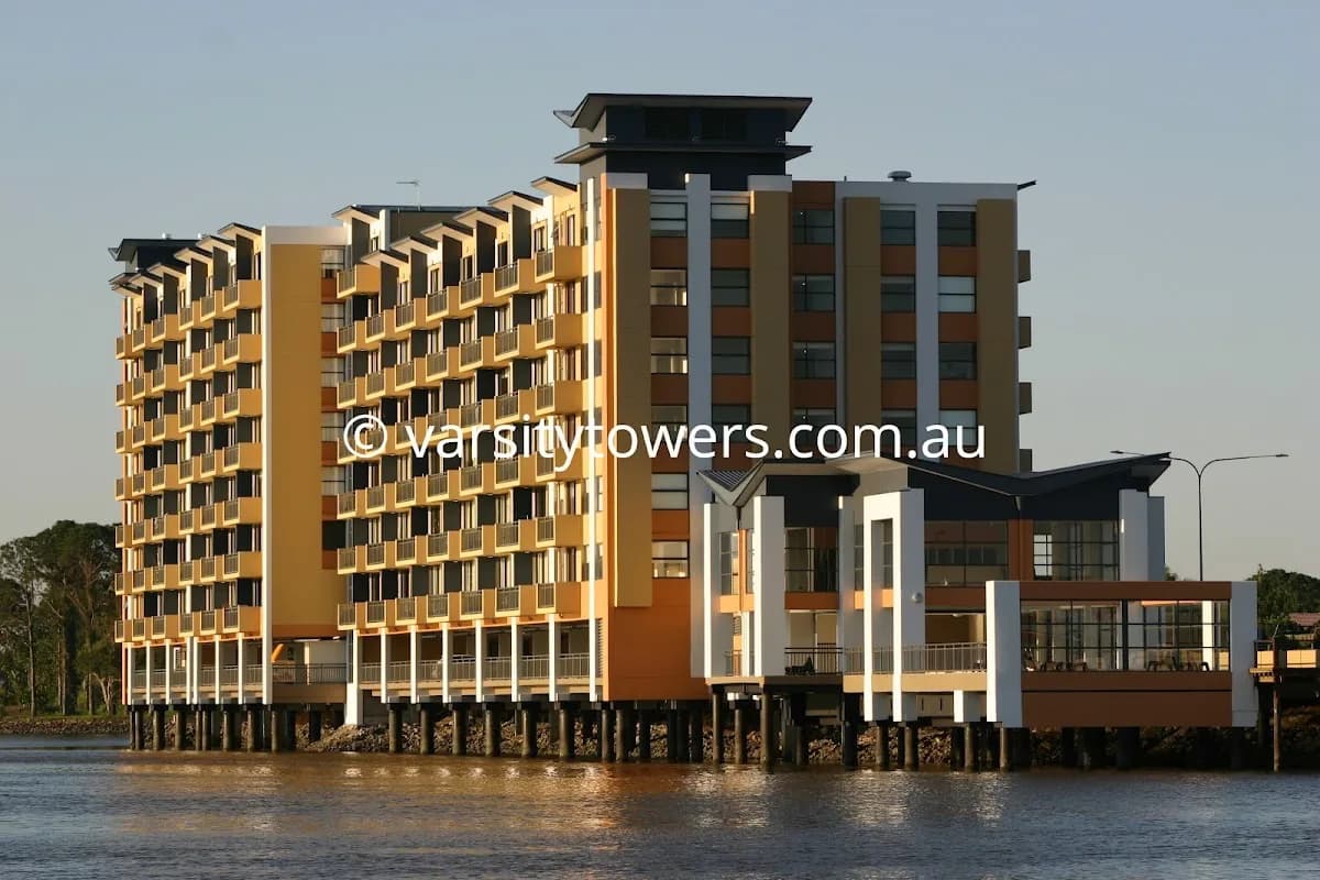 Varsity Towers backpacker hostel in Miami, QLD