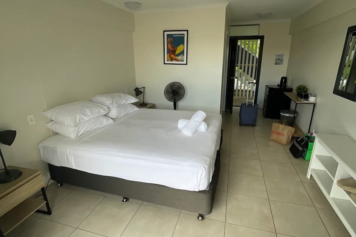 Freedom Hostels Rainbow Beach backpacker hostel in Rainbow Beach, QLD (photo 2 of 3)