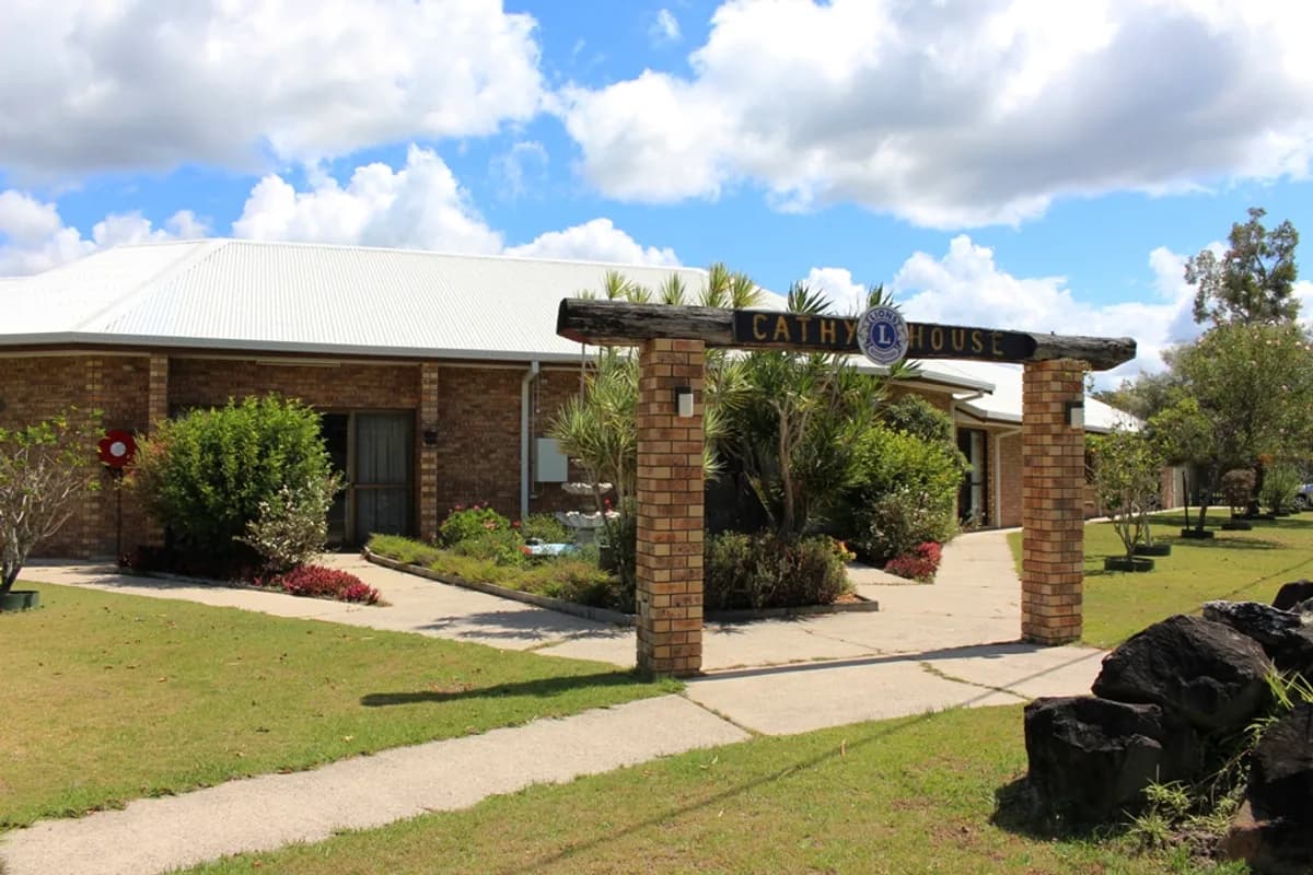 Cathy House backpacker hostel in Tin Can Bay, QLD