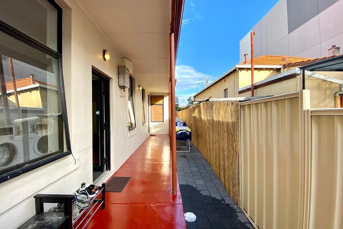 Underground Backpackers backpacker hostel in Perth, WA