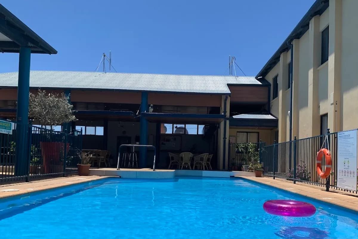 Ningaloo Club backpacker hostel in Coral Bay, WA (photo 2 of 3)