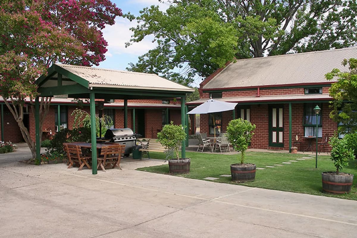 Benella Accomodation backpacker hostel in WA