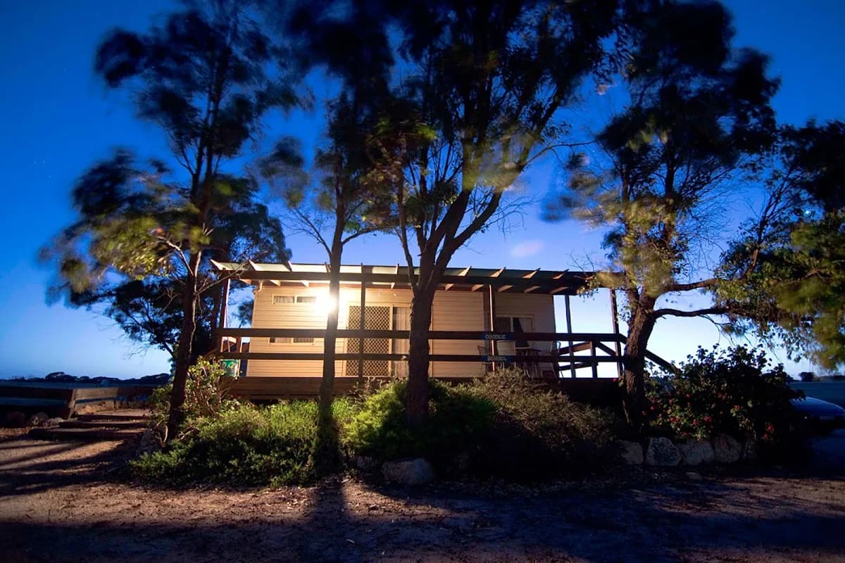 Coodlie Park backpacker hostel in SA