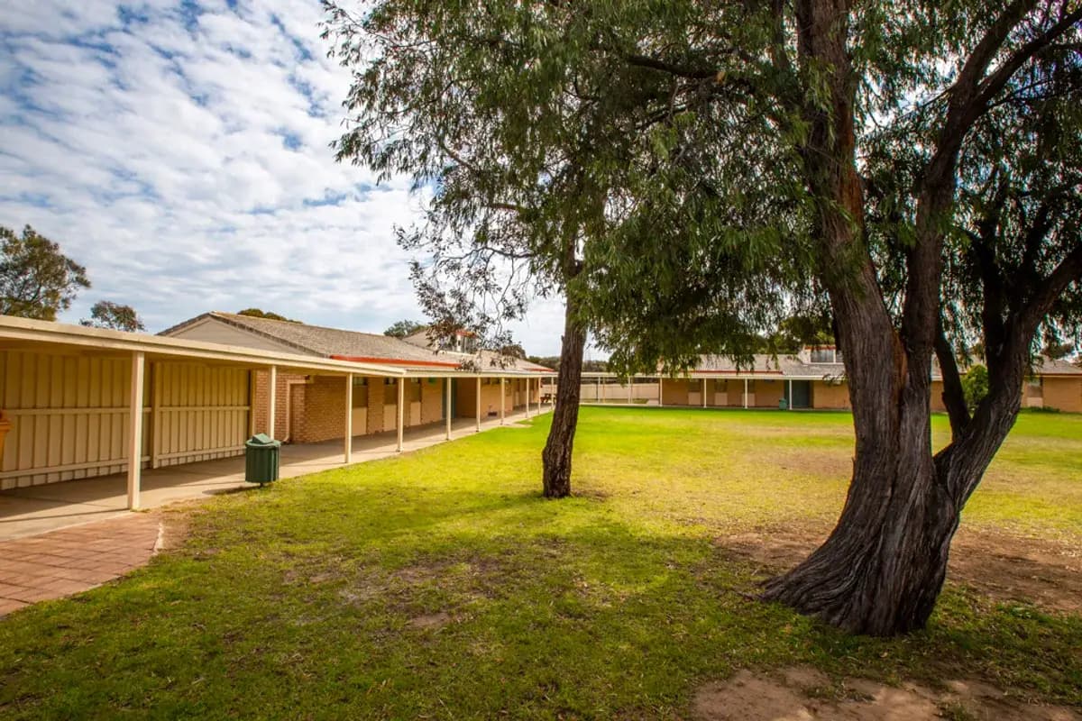 Port Hughes Accomodation Centre backpacker hostel in Port Hughes, SA
