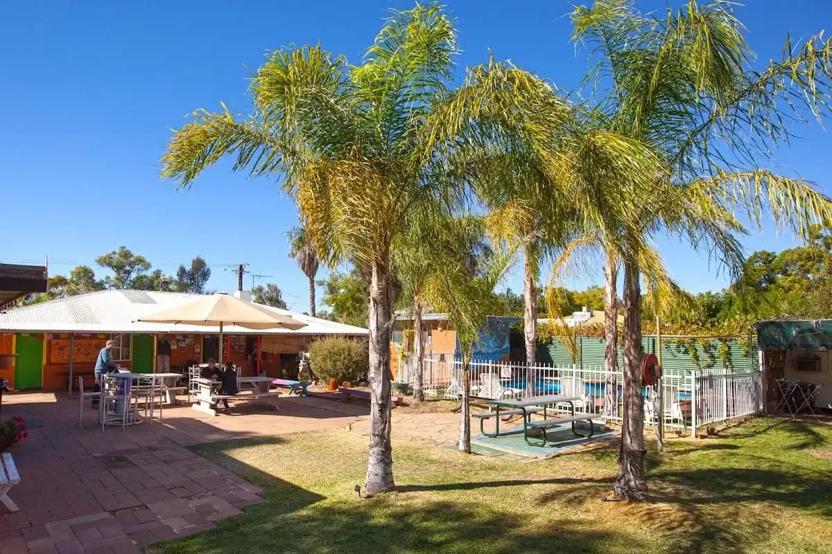 Alice Lodge backpacker hostel in Sadadeen, NT