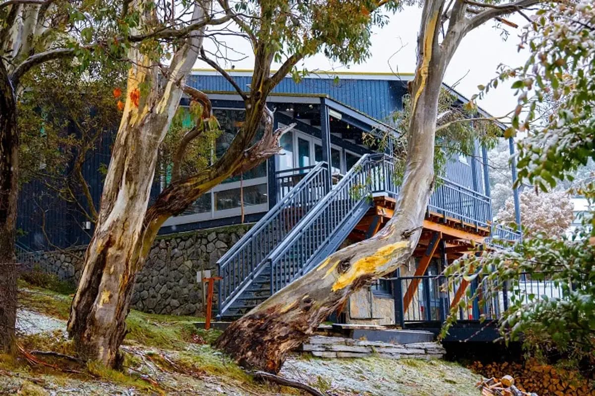 YHA Thredbo — YHA Australia, eco-certified backpacker hostel in Thredbo, NSW