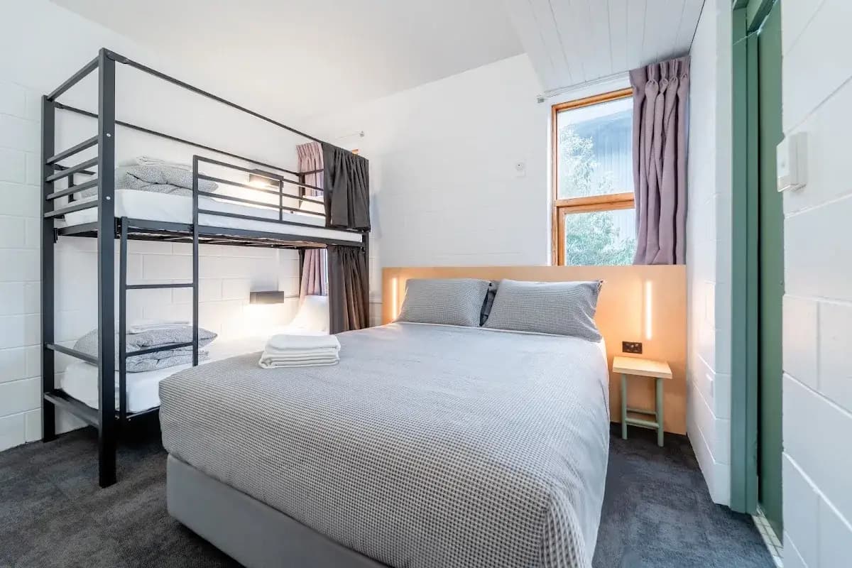 YHA Thredbo — YHA Australia, eco-certified backpacker hostel in Thredbo, NSW (photo 2 of 3)