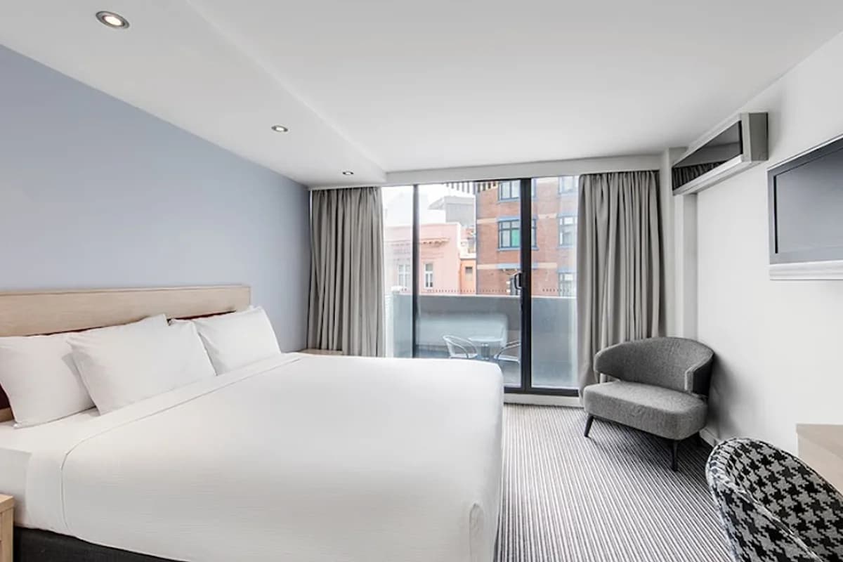 Central Studio Hotel Sydney backpacker hostel in Railway Square, NSW (photo 2 of 3)