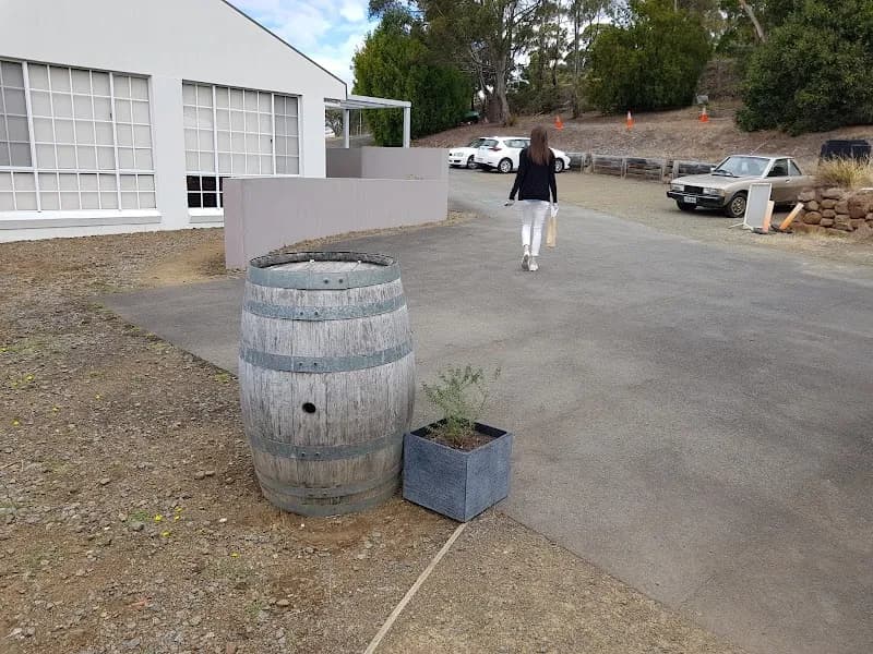 Nandroya Wines winery in Margate, TAS