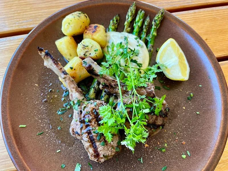 Surveyor's Hill Winery winery in ACT