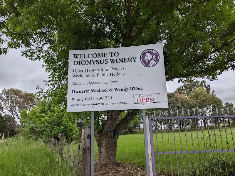 Dogrock Winery winery in Crowlands, VIC