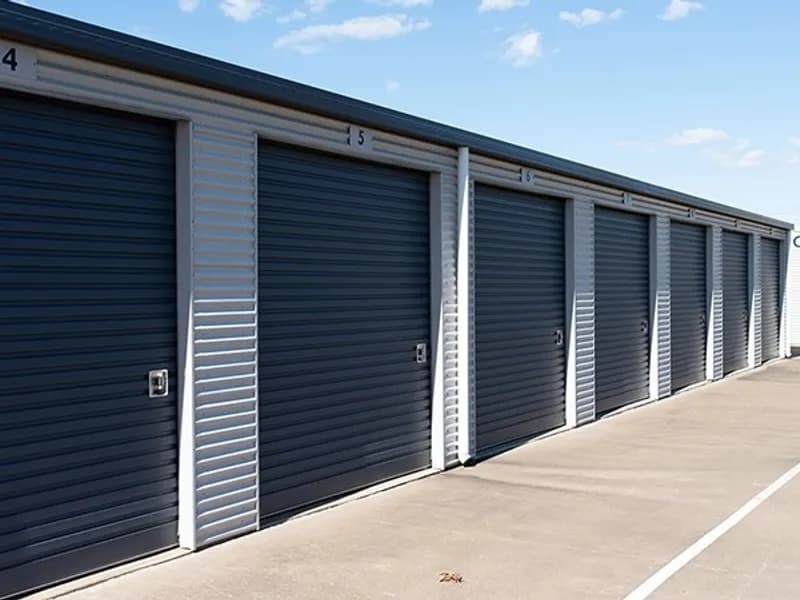 Whispering Hills Vineyard winery in Seville, VIC