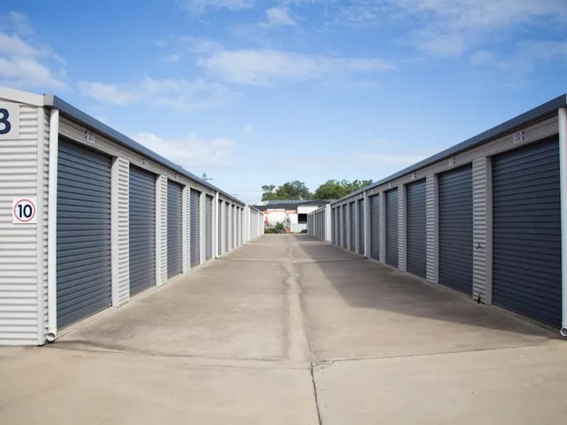 Whispering Hills Vineyard winery in Seville, VIC