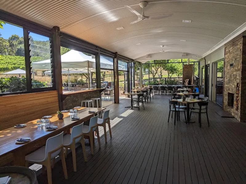 Flinders Peak Winery winery in Peak Crossing, QLD