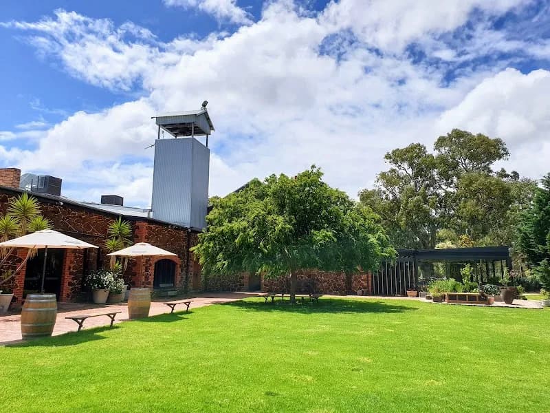 Red Heads Wine winery in SA