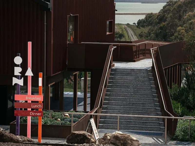 Vélo Wines winery in Legana, TAS