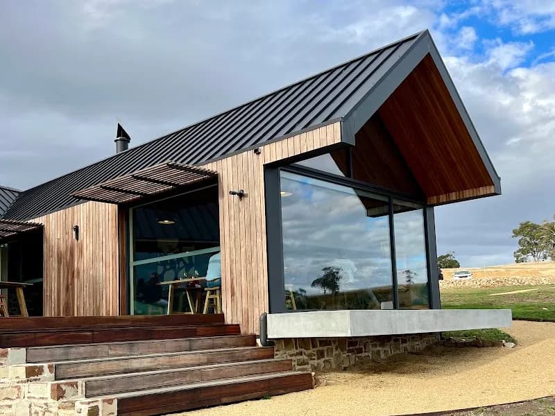 `ese Vineyards winery in Tea Tree, TAS