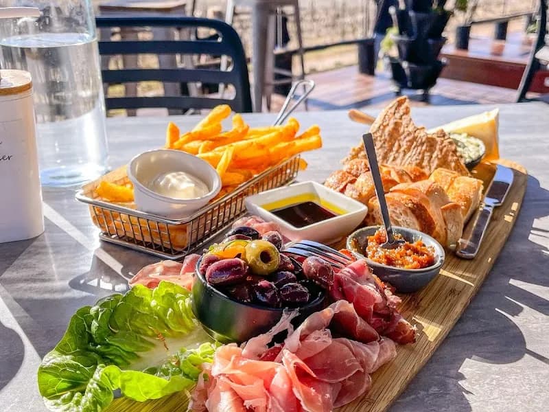 Steels Creek Estate winery in Steels Creek, VIC