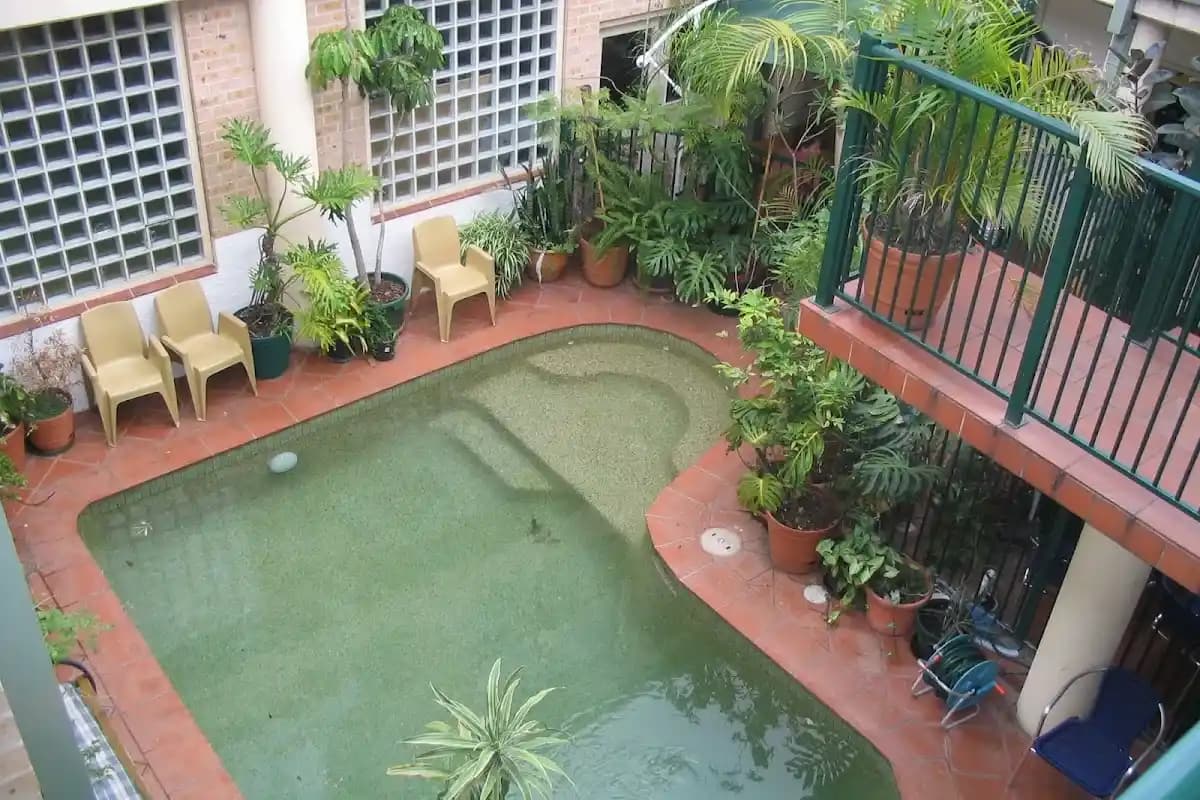 Billabong Gardens backpacker hostel in Newtown, NSW (photo 3 of 3)