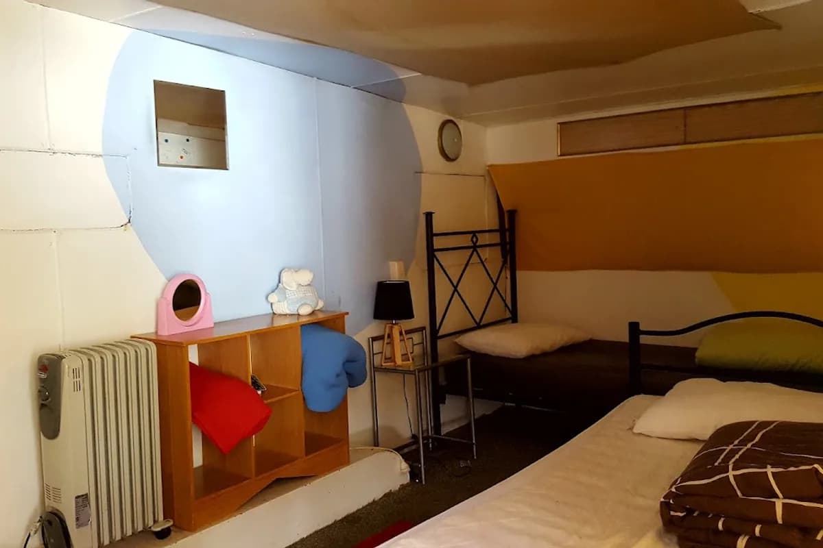 Alice's Secret Traveller's Inn backpacker hostel in Sadadeen, NT (photo 2 of 3)