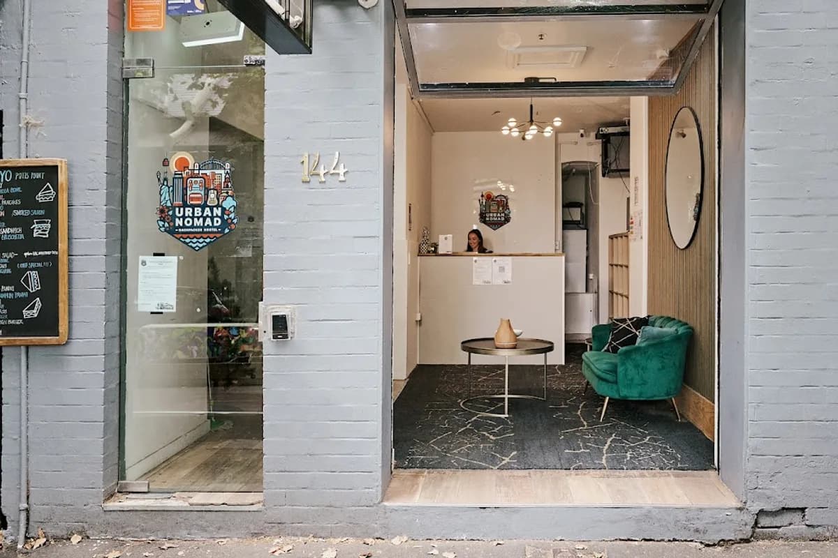 Urban Nomad backpacker hostel in Potts Point, NSW